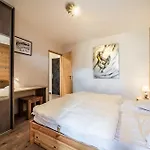 Les Loges Blanches204 Centre シャテル